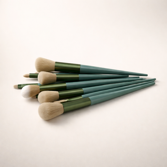 Bunch of Brushes (Pack of 13 Make Up Brushes)